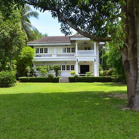 Baan Khun Nang Colonial Residence شاطئ مينام المظهر الخارجي الصورة