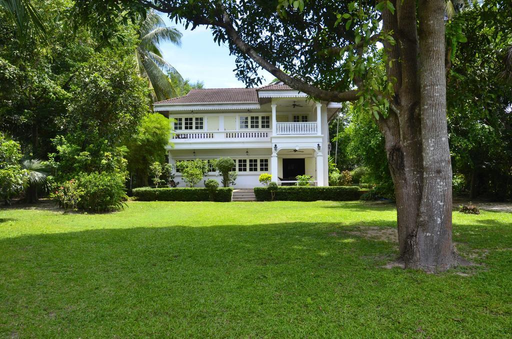 Baan Khun Nang Colonial Residence شاطئ مينام المظهر الخارجي الصورة