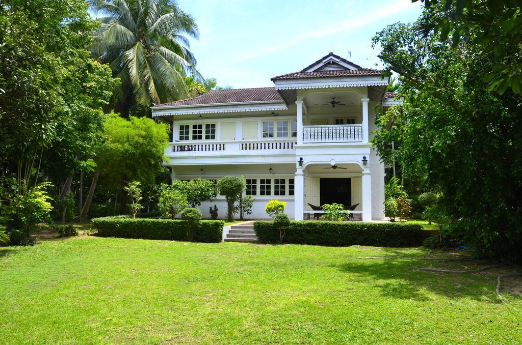 Baan Khun Nang Colonial Residence شاطئ مينام المظهر الخارجي الصورة